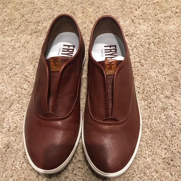 frye maya slip on sneaker